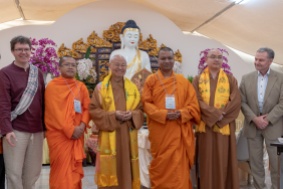 The Venerable Abbot Hsin Ting, (left from the center) with among others Vice-Chair Professor Bee Scherer (left), Dr Franz Gschwind (right) Ven. Sokpanha Ny (second from left) and Ven. Dhammasiri Thero (second from the right)